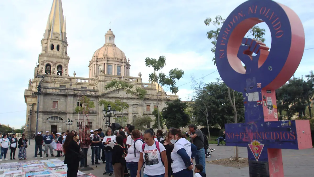 Colectivos exigen la colocación del Antimonumento 5J en Plaza de Armas